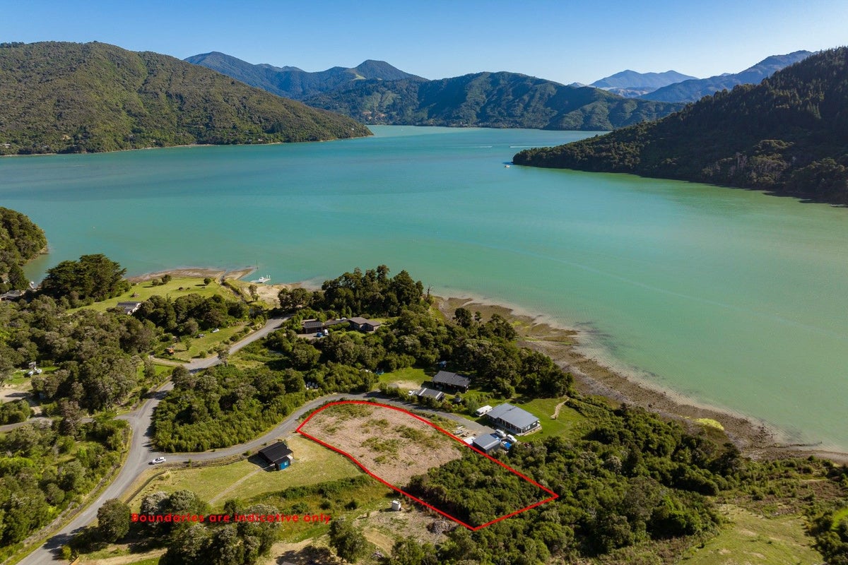 0 Kaiuma Bay, Kaiuma Bay, Havelock - Carousel 1