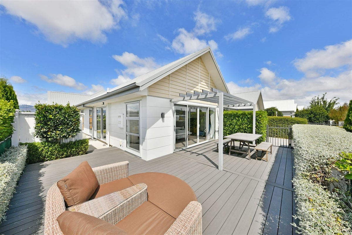 20 Gartrell Road, WIGRAM, CHRISTCHURCH - Carousel 1