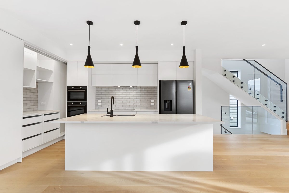 7 Park Avenue, Grafton, Auckland - Carousel 1