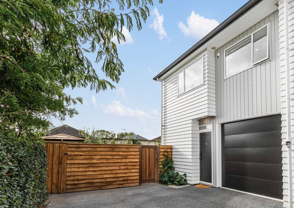 8/27 Dunkirk Road, Panmure, Auckland - Carousel 1