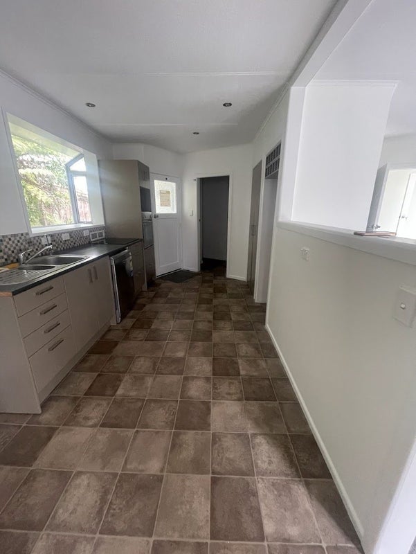 20 Robson Street, Stokes Valley, Lower Hutt - Carousel 1