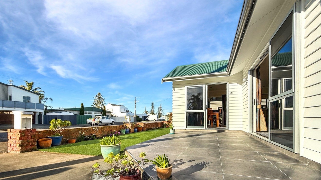 52 Charles Street, Westshore, Napier, Hawke's Bay - Carousel 16