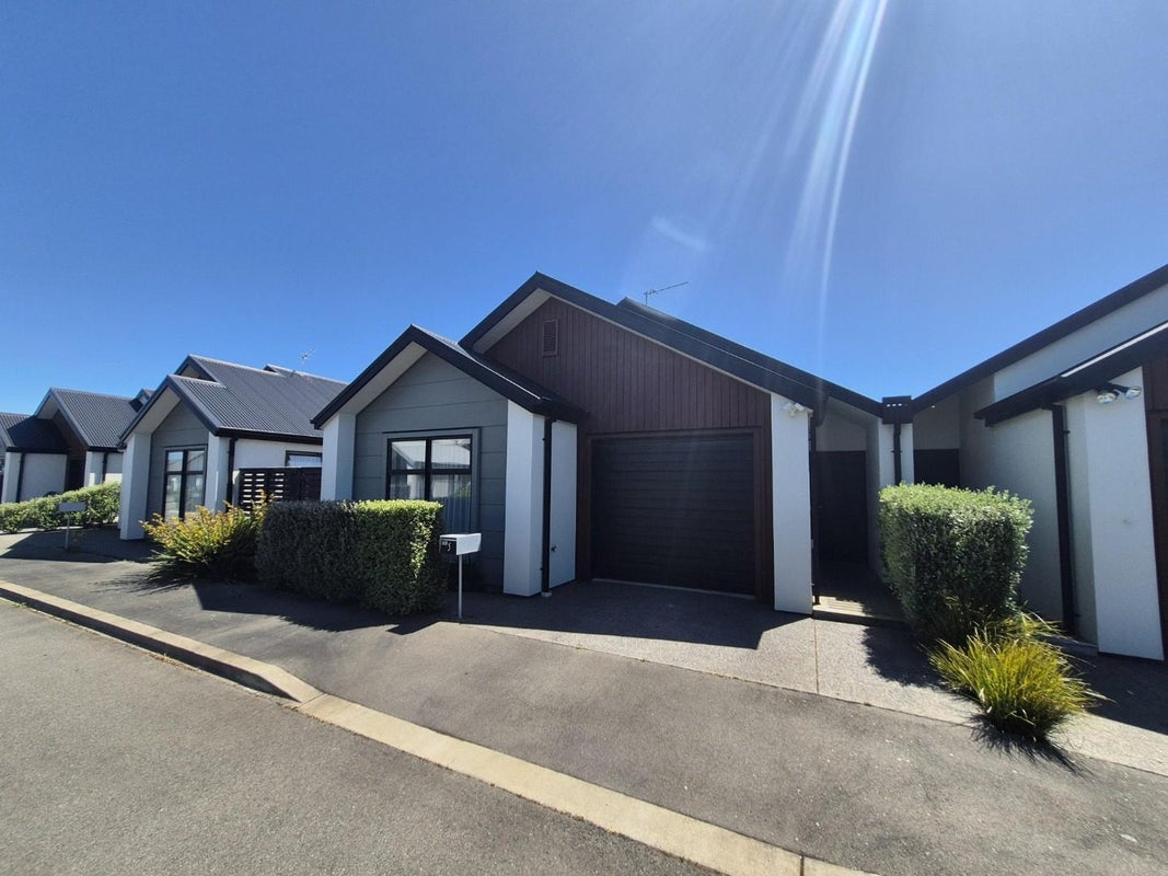 5 Earhart Lane, Wigram, Christchurch - Carousel 11