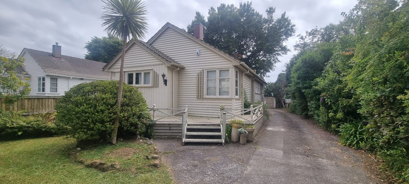 7 Rimu Street, Glenholme, Rotorua - Carousel 1