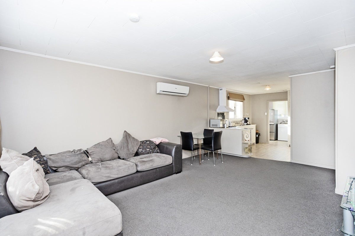 8A Maitland Street, Strathern, Invercargill - Carousel 2