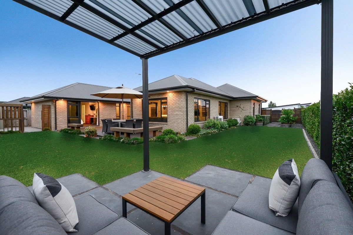 7 Audrey Place, Flagstaff, Hamilton - Carousel 2