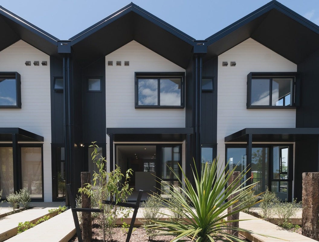 2B Nerita Place, Long Bay, Auckland - Carousel 1