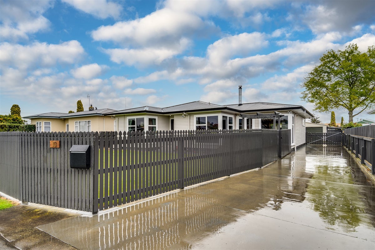 13 Tyndale Street, Onekawa, Napier - Carousel 2