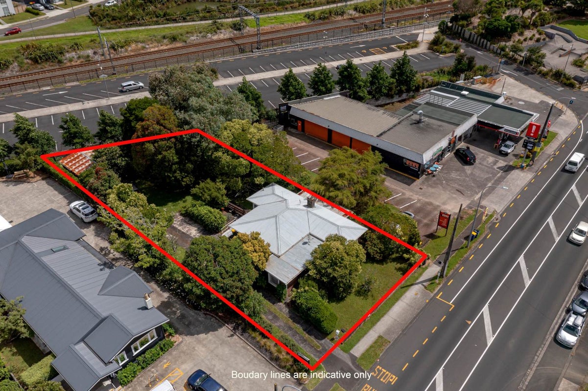 716 Swanson Road, Swanson, Auckland - Carousel 1
