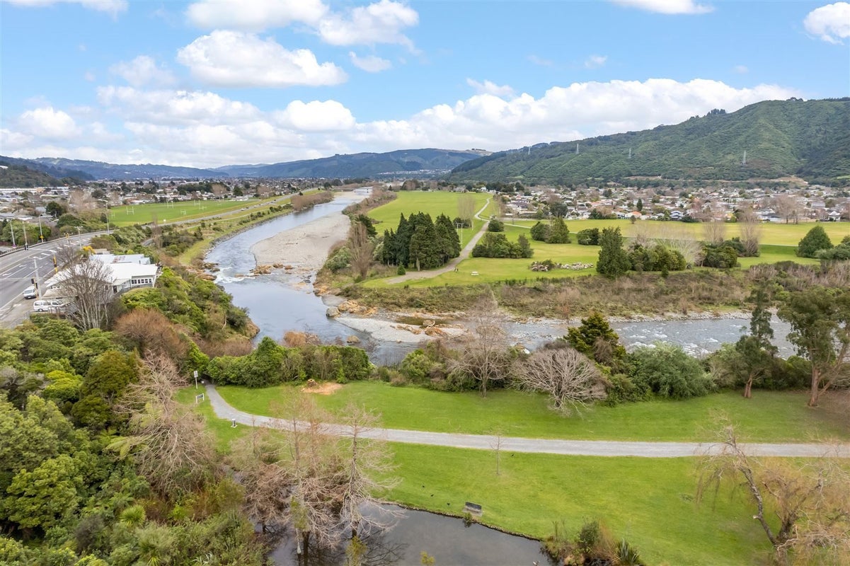 1185 Fergusson Drive, Clouston Park, Upper Hutt - Carousel 1