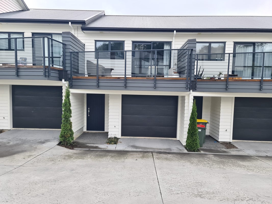 6/18 Hunter Street, Hamilton Lake, Hamilton - Carousel 1