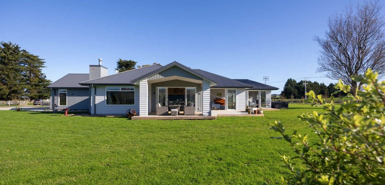 1 Ashgrove Lane, Palmerston North - Carousel 17