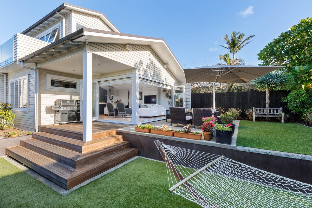 38 Chester Avenue, Westmere, Auckland - Carousel 2