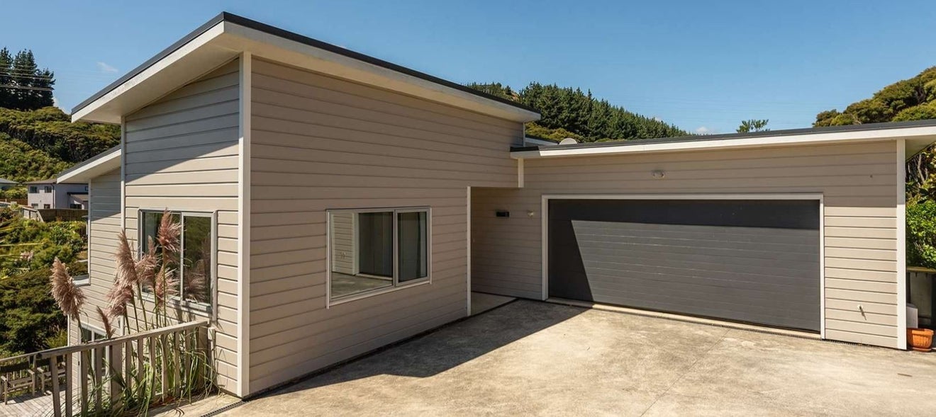 8 Maritime Way, Whitby, Porirua - Carousel 16