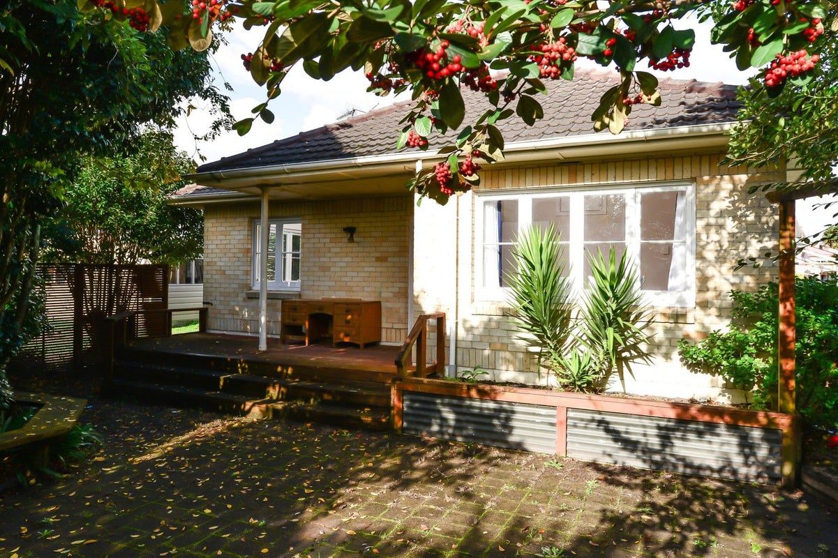 19 Bankwood Road, Chartwell, Hamilton - Carousel 1
