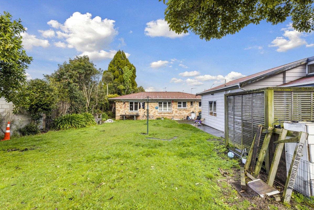 84 Knighton Road, Hillcrest, Hamilton - Carousel 21
