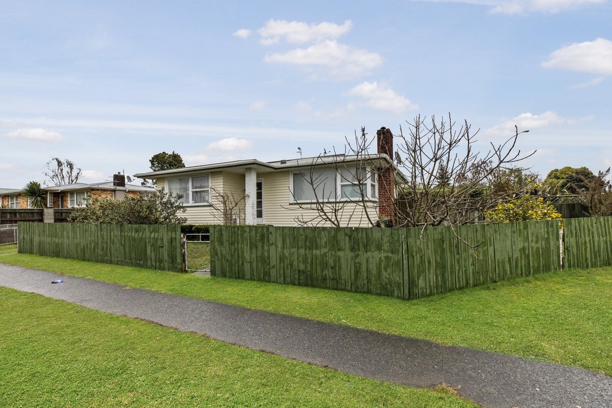 128 Malfroy Road, Victoria, Rotorua - Carousel 1