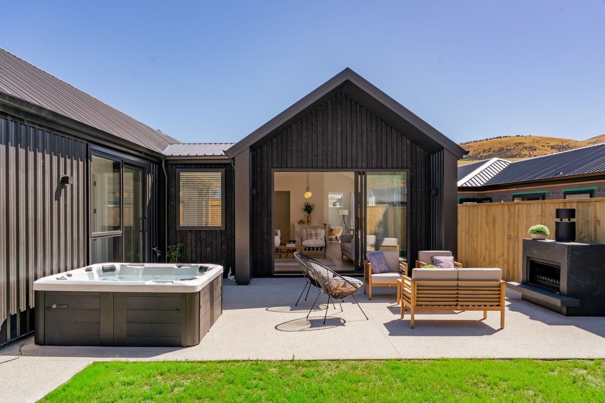 95 Drysdale Road, Jacks Point, Queenstown - Carousel 2