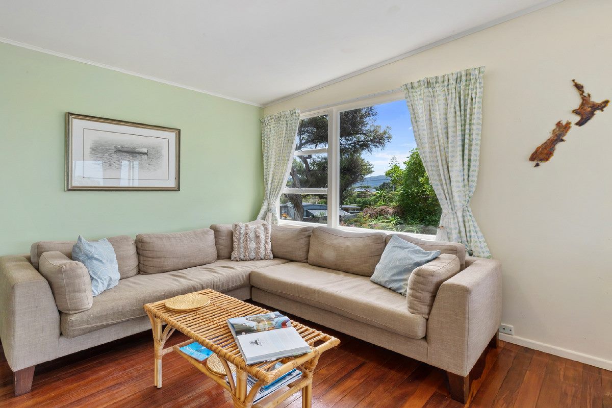 10 Heather Street, Mangawhai Heads, Mangawhai - Carousel 2