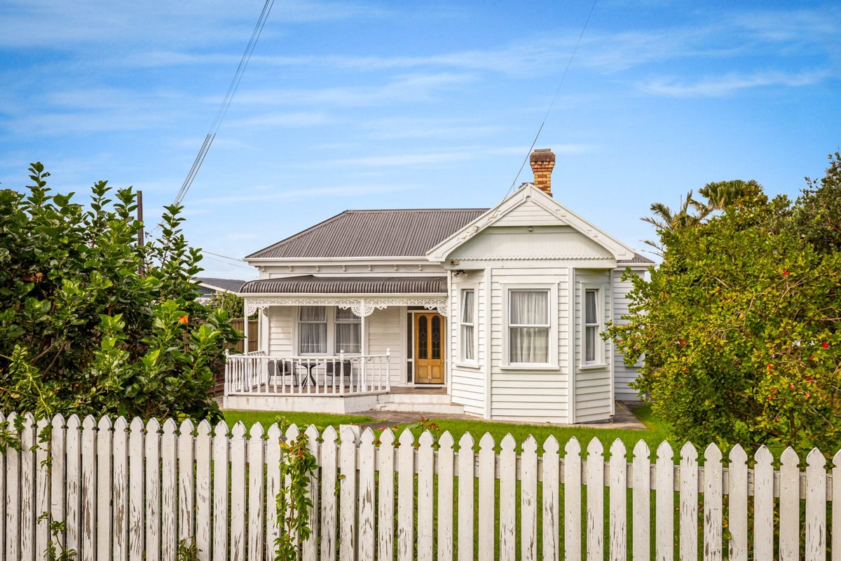 118 Mokoia Road, Chatswood, Auckland - Carousel 2