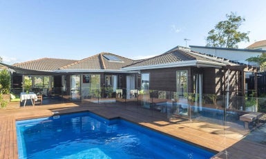 27 MacNay Way, Murrays Bay, Auckland - Carousel 1