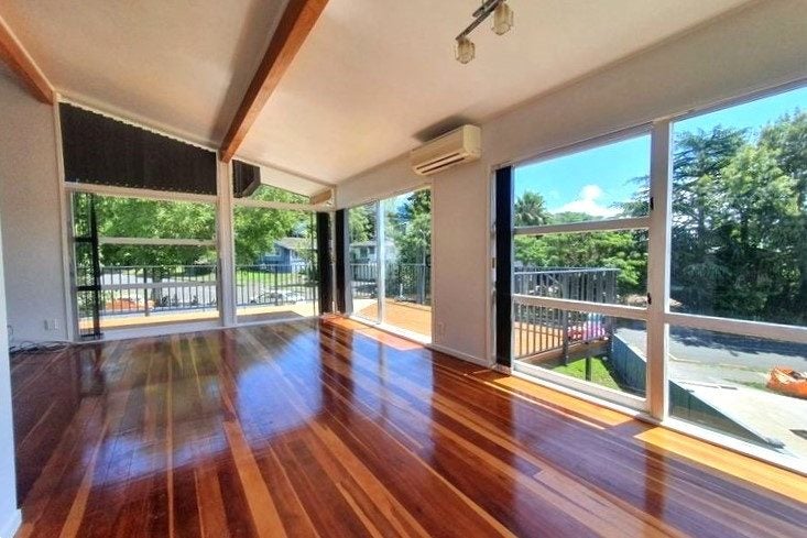 51 Gowing Drive, Meadowbank, Auckland - Carousel 2
