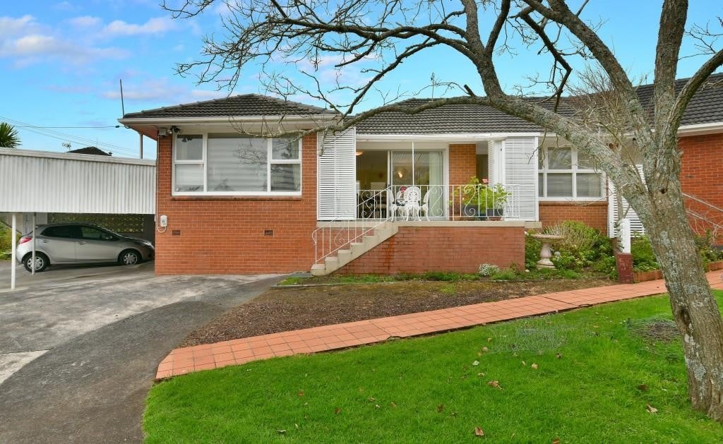 1/14 Dorchester Street, Meadowbank, Auckland - Carousel 1
