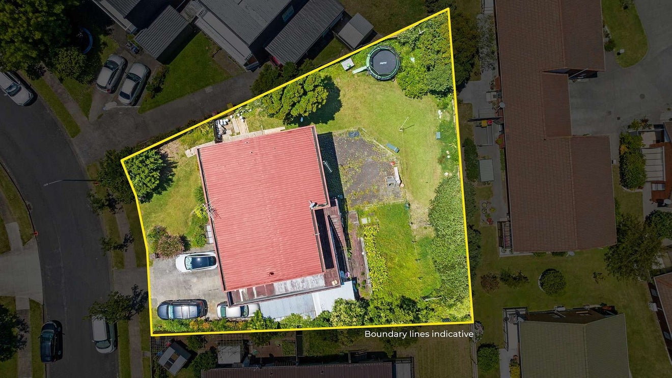 11 Hedge Row, Sunnyhills, Auckland - Carousel 1