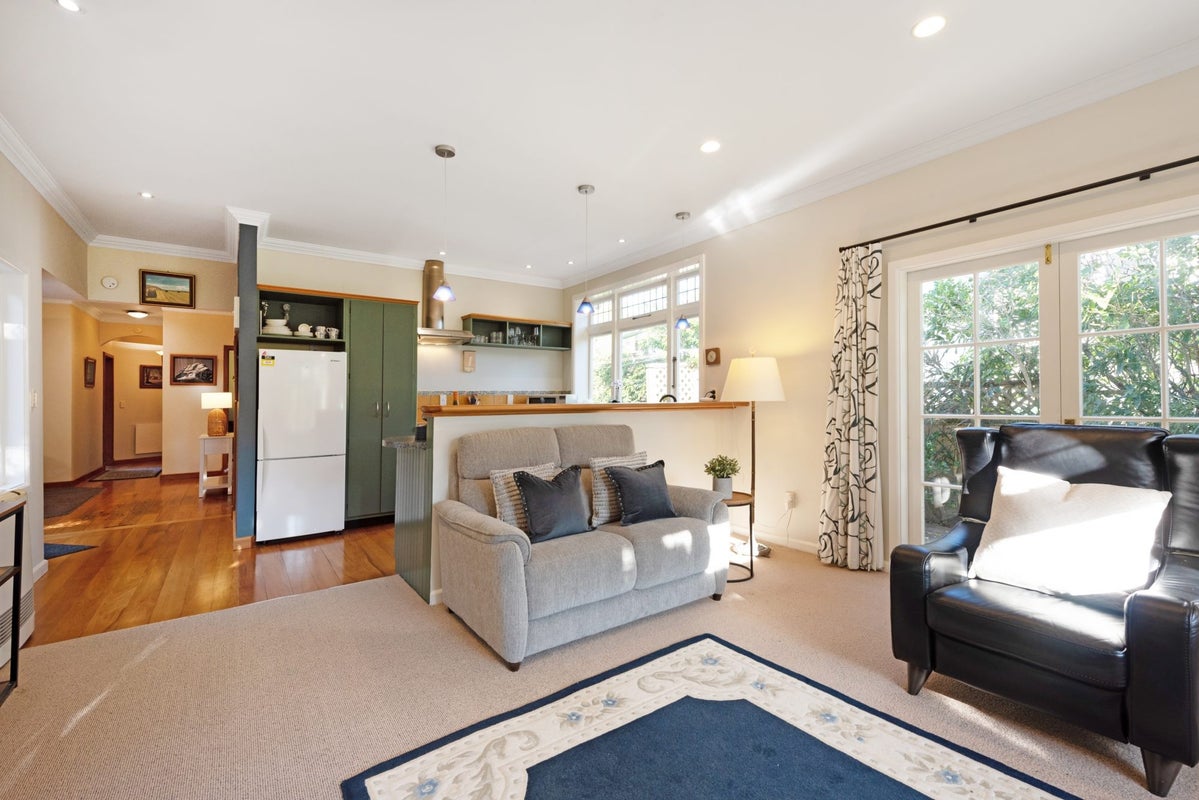 11 Iwi Street, Ngaio, Wellington - Carousel 2
