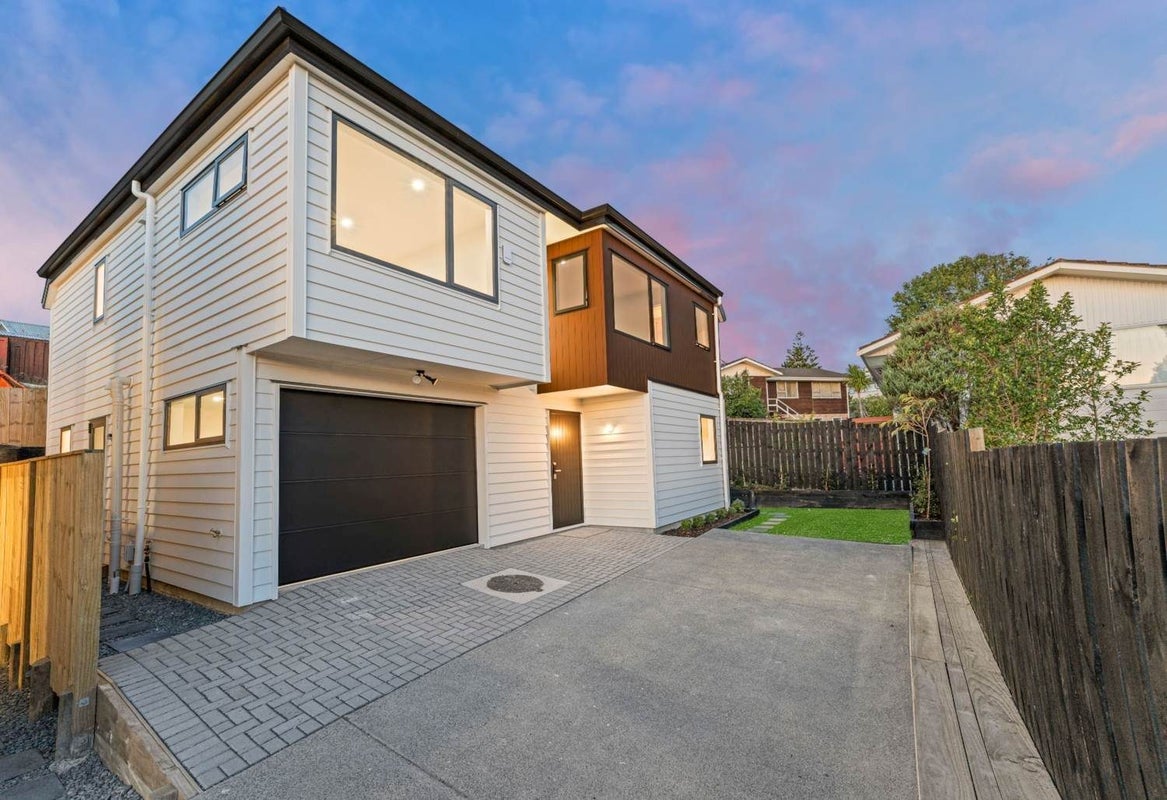 110D Whitney Street, New Windsor, Auckland - Carousel 2