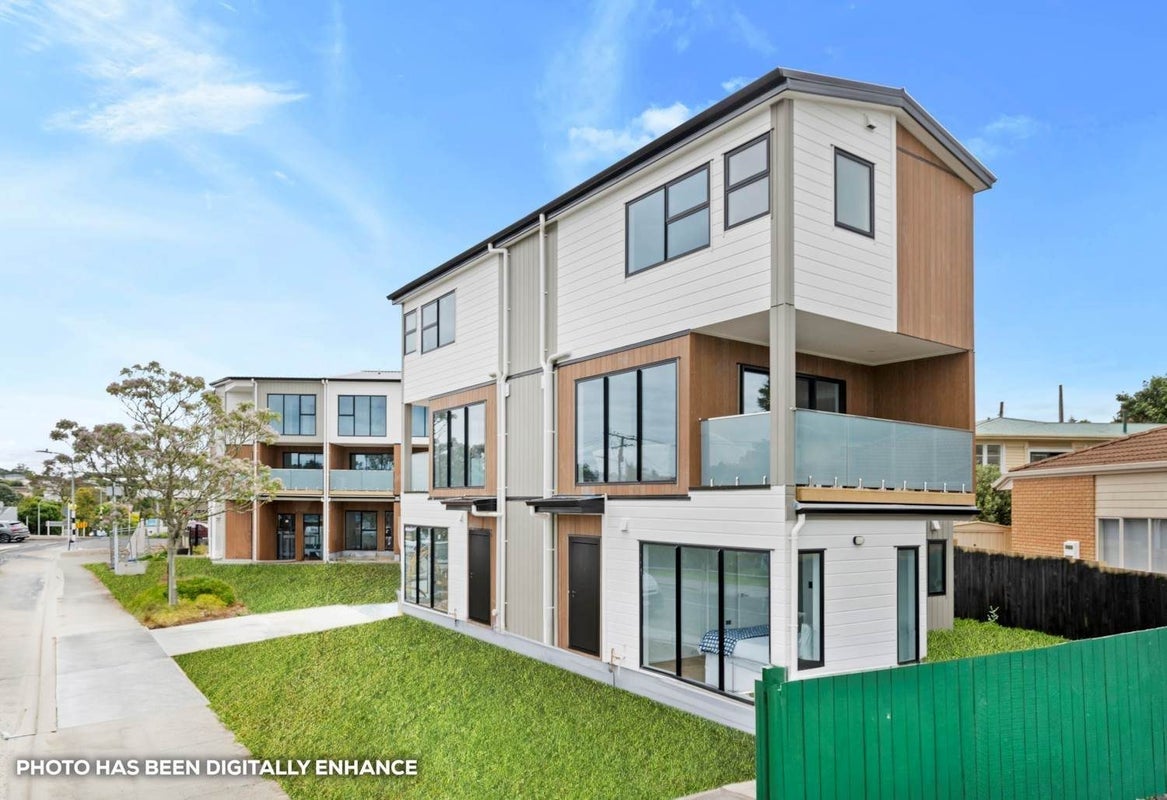 2/25 Griffen Park Road, Mount Roskill, Auckland - Carousel 1