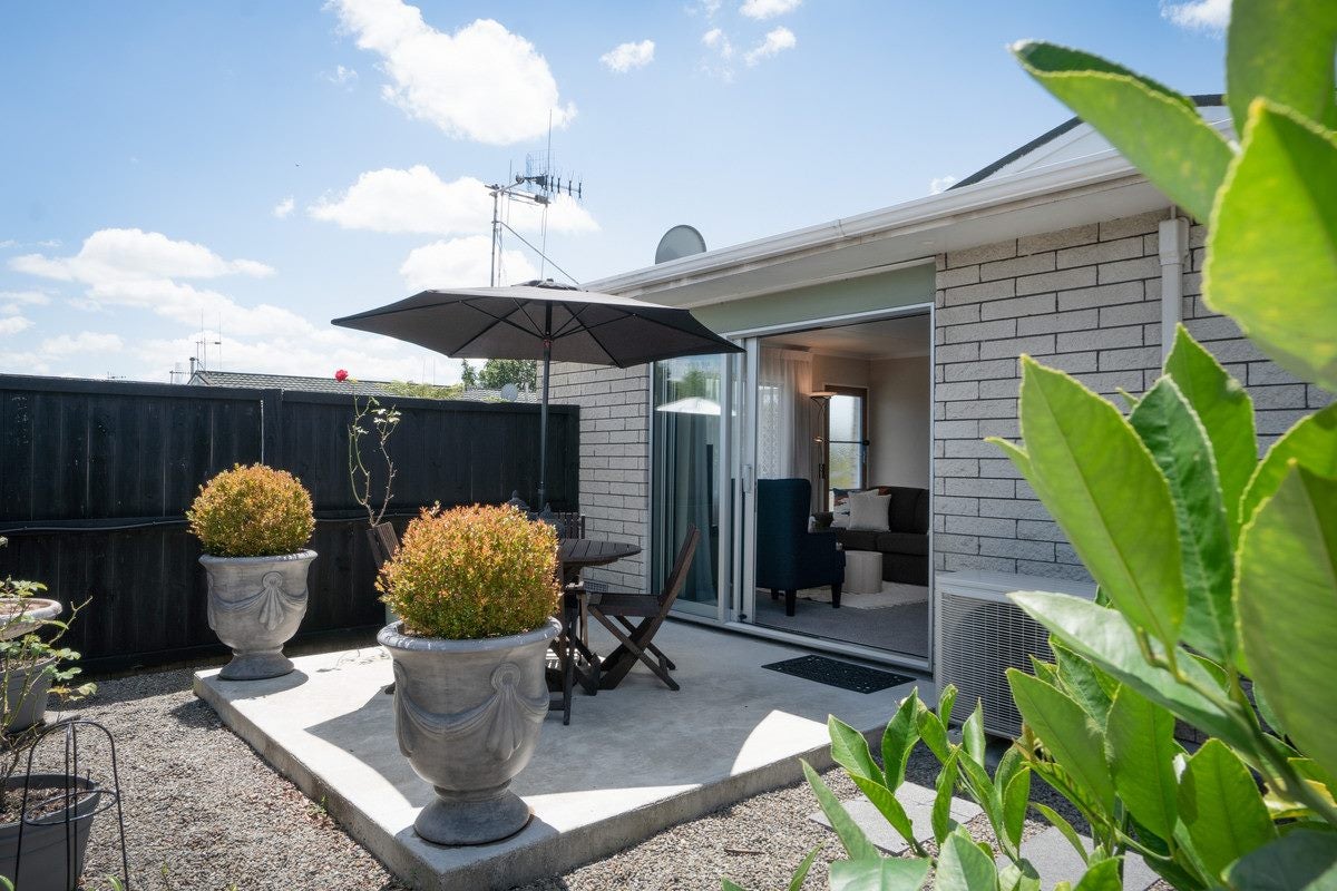 1/297 Ruahine Street, Terrace End, Palmerston North - Carousel 1