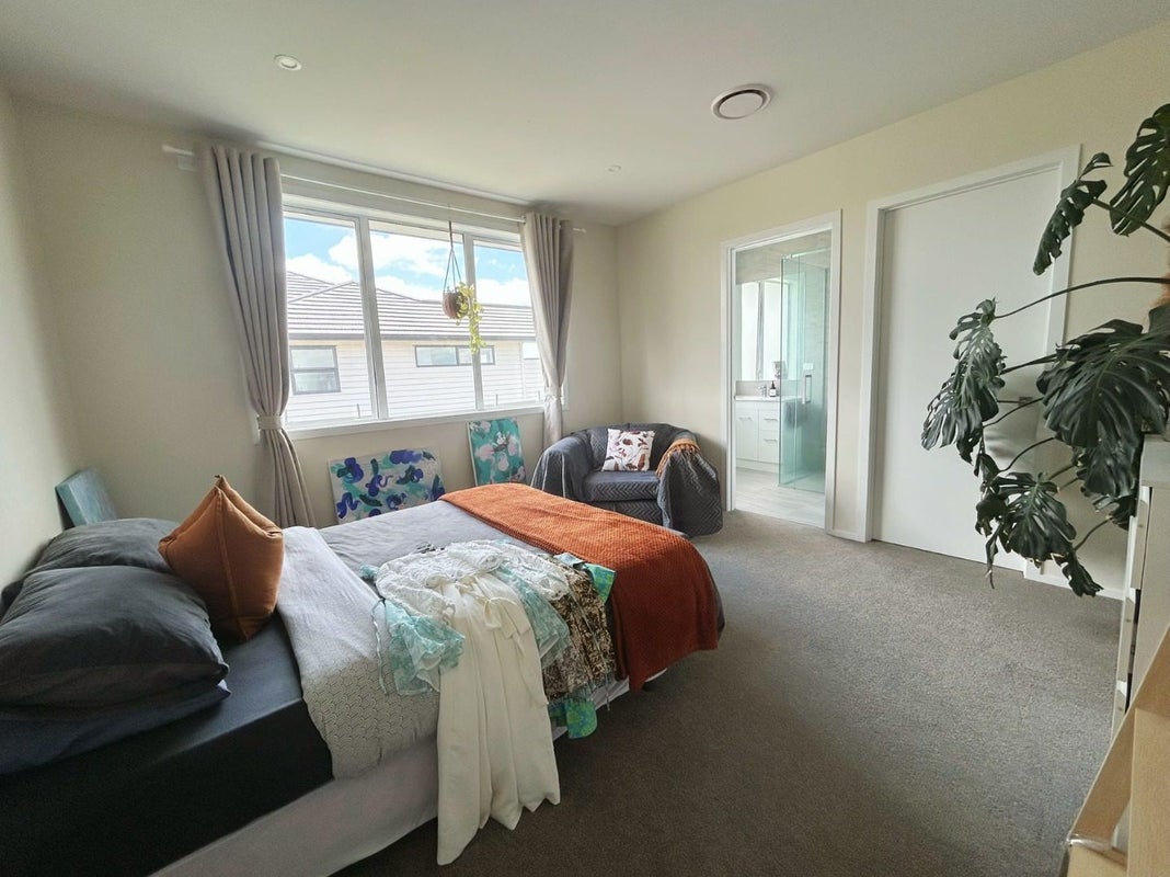 27 The Meadows Drive, Flagstaff, Hamilton - Carousel 14