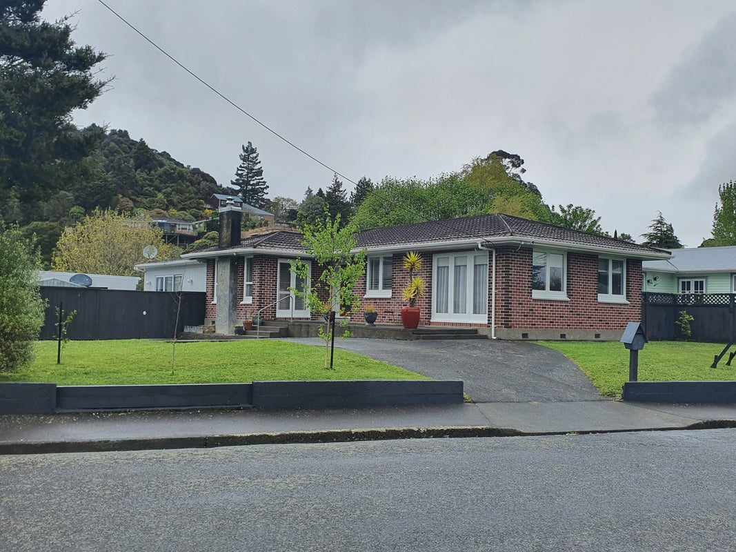 8 Molloys Road, Te Marua, Upper Hutt - Carousel 20