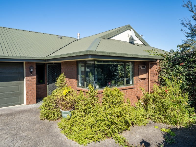 7 Pepper Tree Way, The Wood, Nelson - Carousel 1