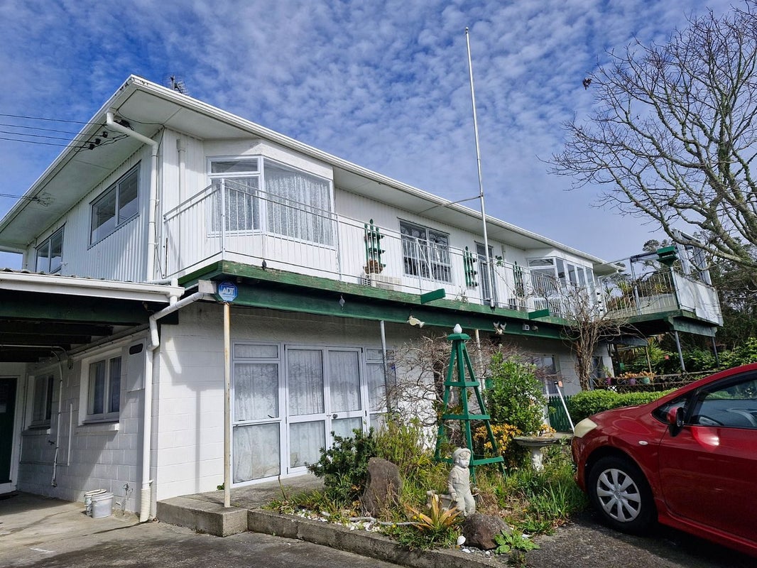 2 Alexander Avenue, Torbay, Auckland - Carousel 1