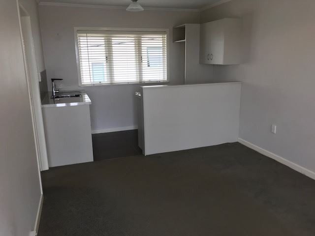 4/2 Outhwaite Lane, Newmarket, Auckland - Carousel 6