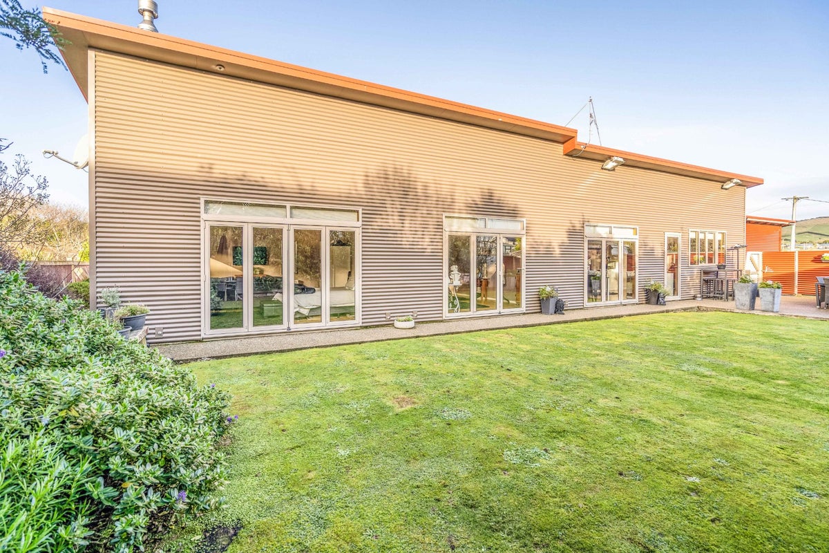 12 Morton Street, Riverton - Carousel 1