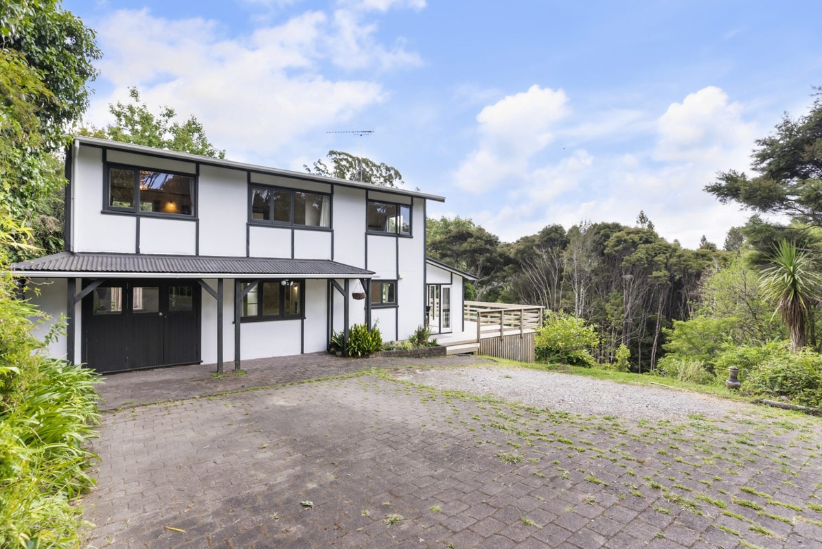 24 Quail Drive, Albany Heights, Auckland - Carousel 2