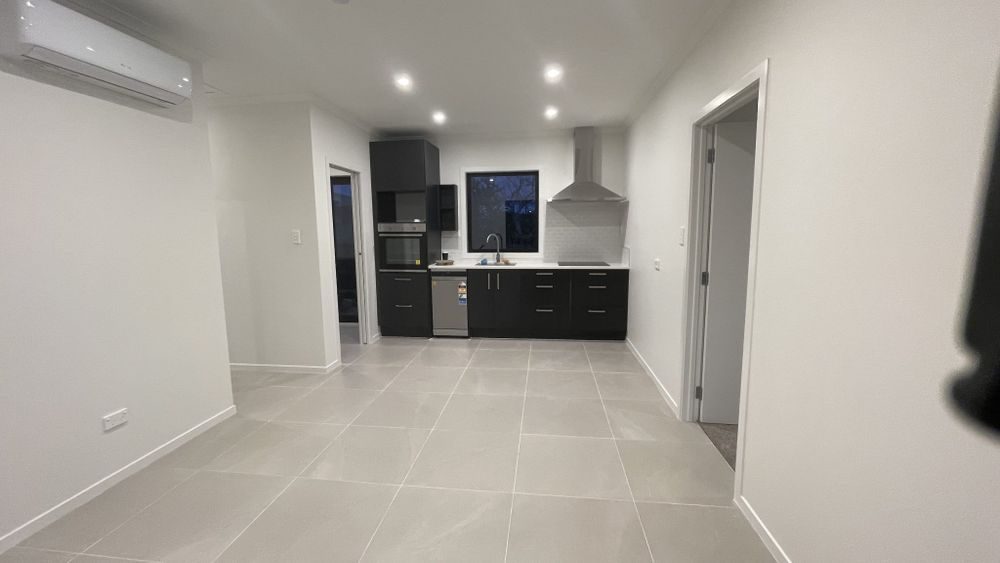38 Aurora Terrace, Hillcrest, Hamilton - Carousel 1