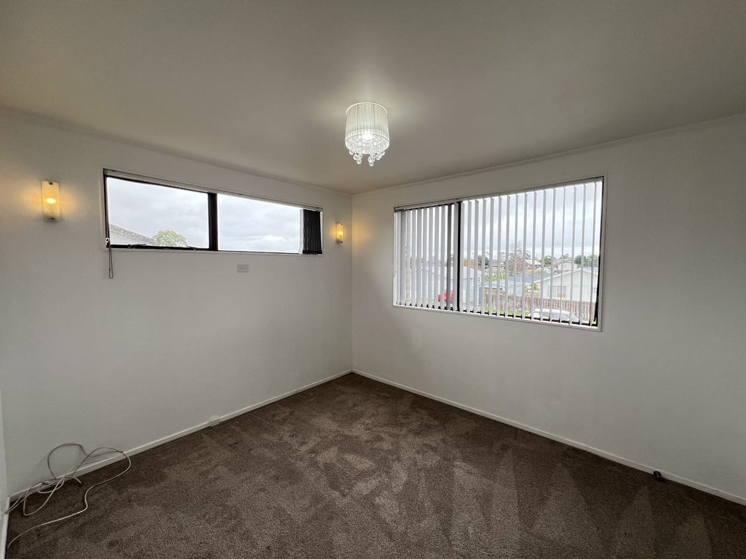 1/19 Silver Creek Road, Weymouth, Auckland - Carousel 8