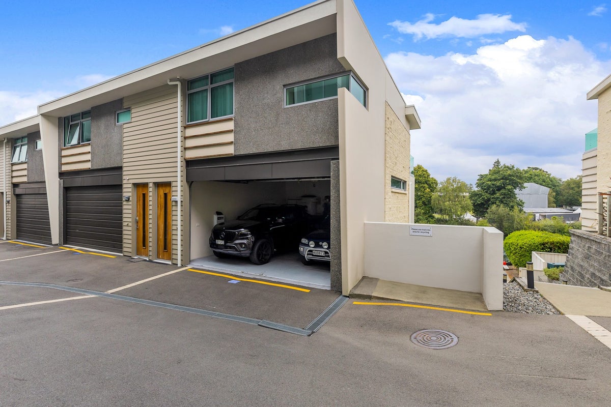 9/14 Norman Smith Street, Nukuhau, Taupo - Carousel 35