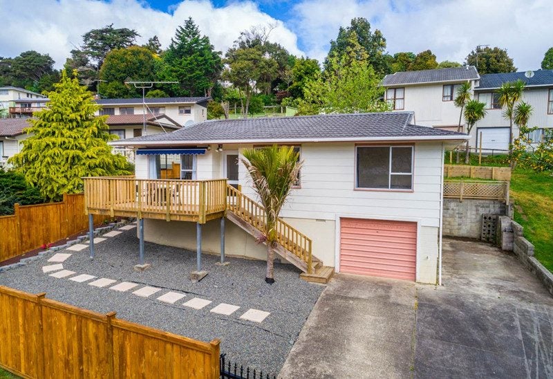 38 Simon Ellice Drive, Bayview, Auckland - Carousel 1