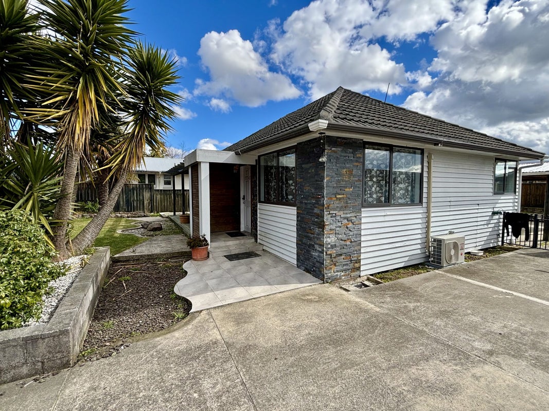 56 Sala Street, Whakarewarewa, Rotorua - Carousel 1