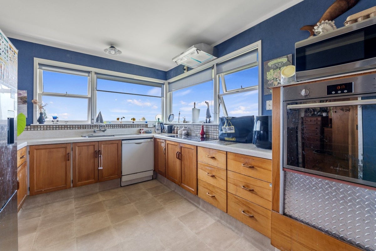34 Milton Road, Otumoetai, Tauranga - Carousel 2
