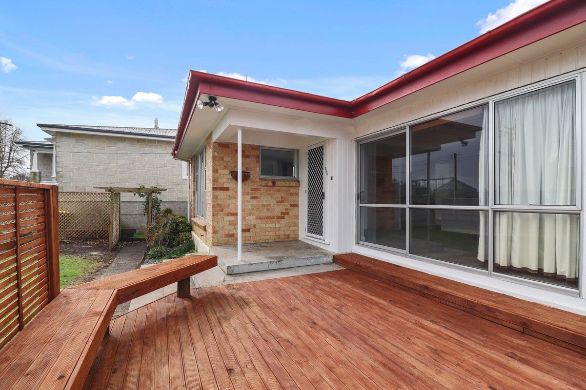 283 Walton Road, Walton - Carousel 2