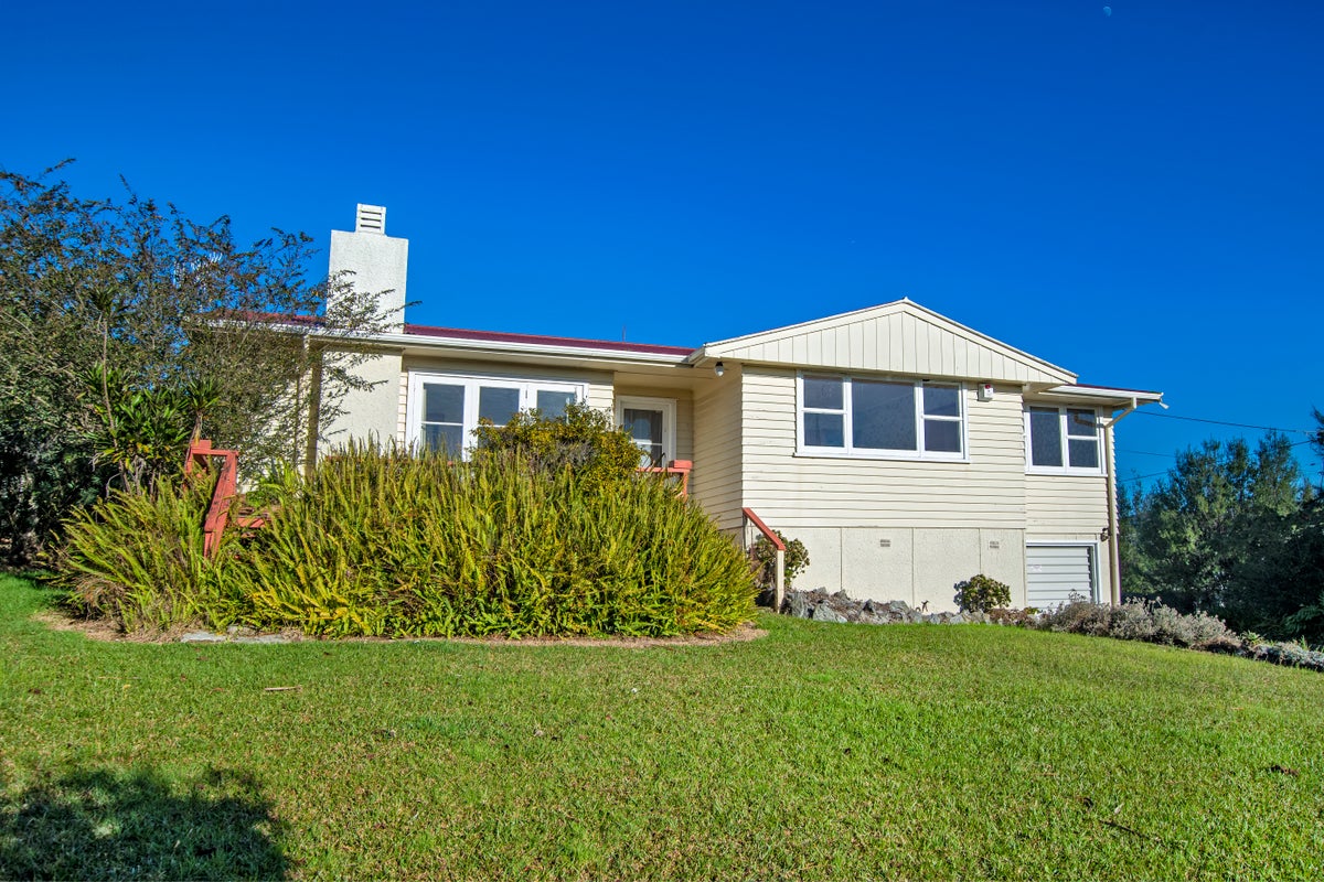 19 Hilltop Avenue, Morningside, Whangarei - Carousel 15