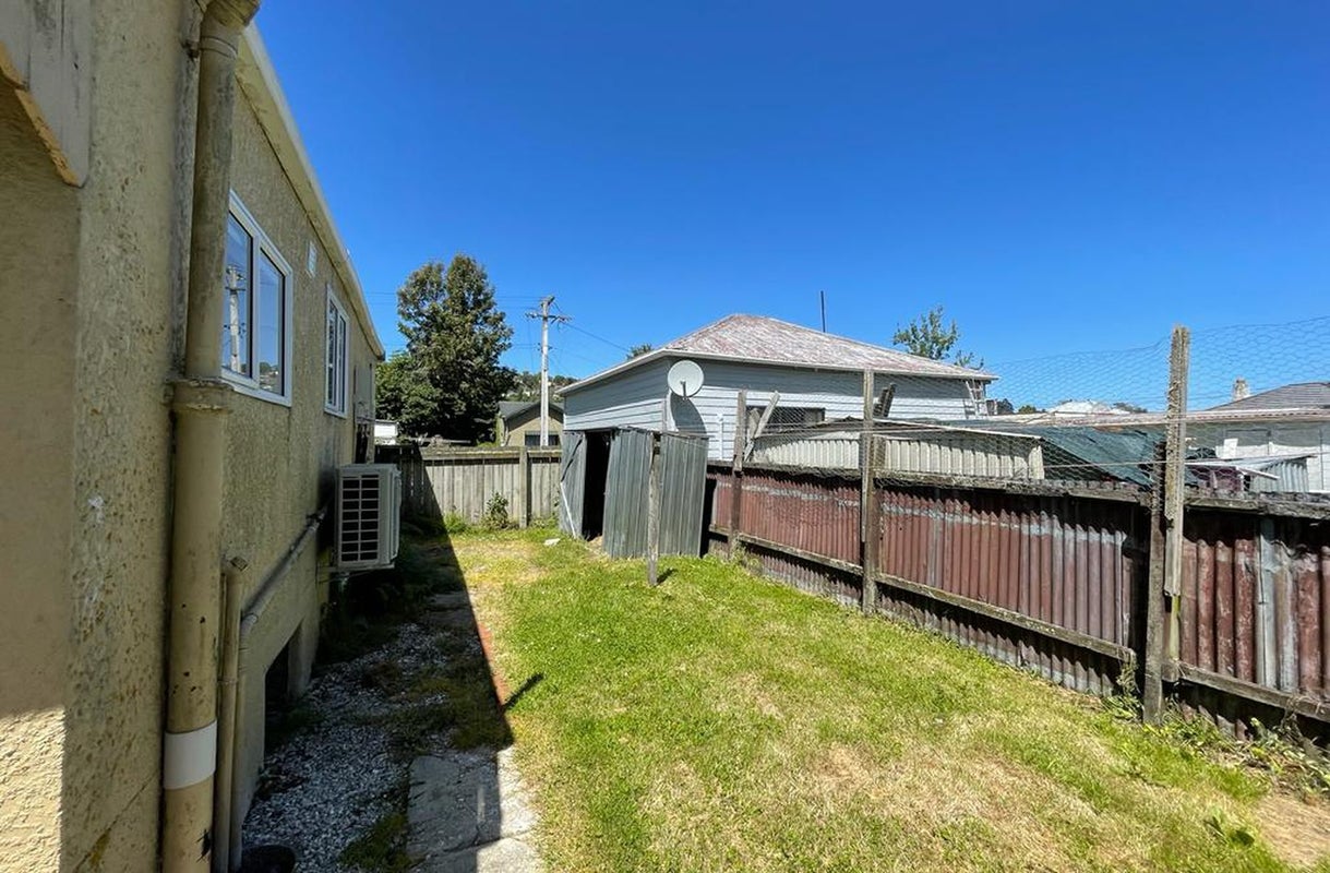53 Selwyn Street, North East Valley, Dunedin - Carousel 12