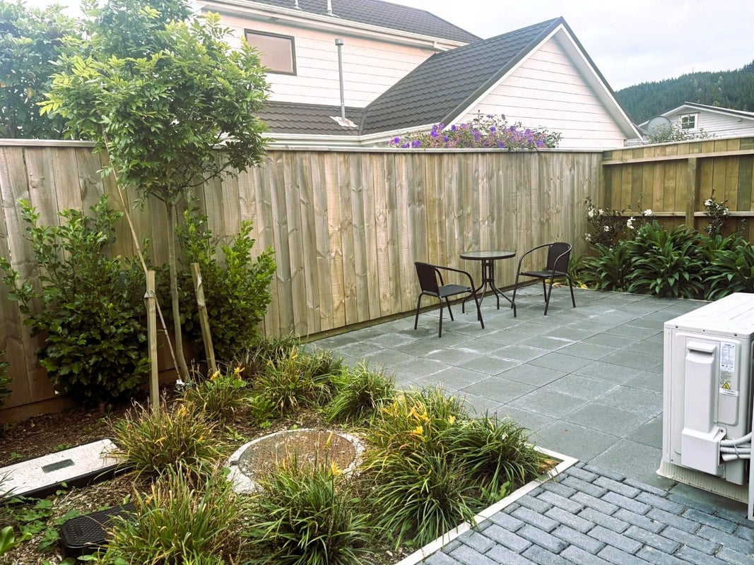 6/8 Victoria Street, Ebdentown, Upper Hutt - Carousel 10