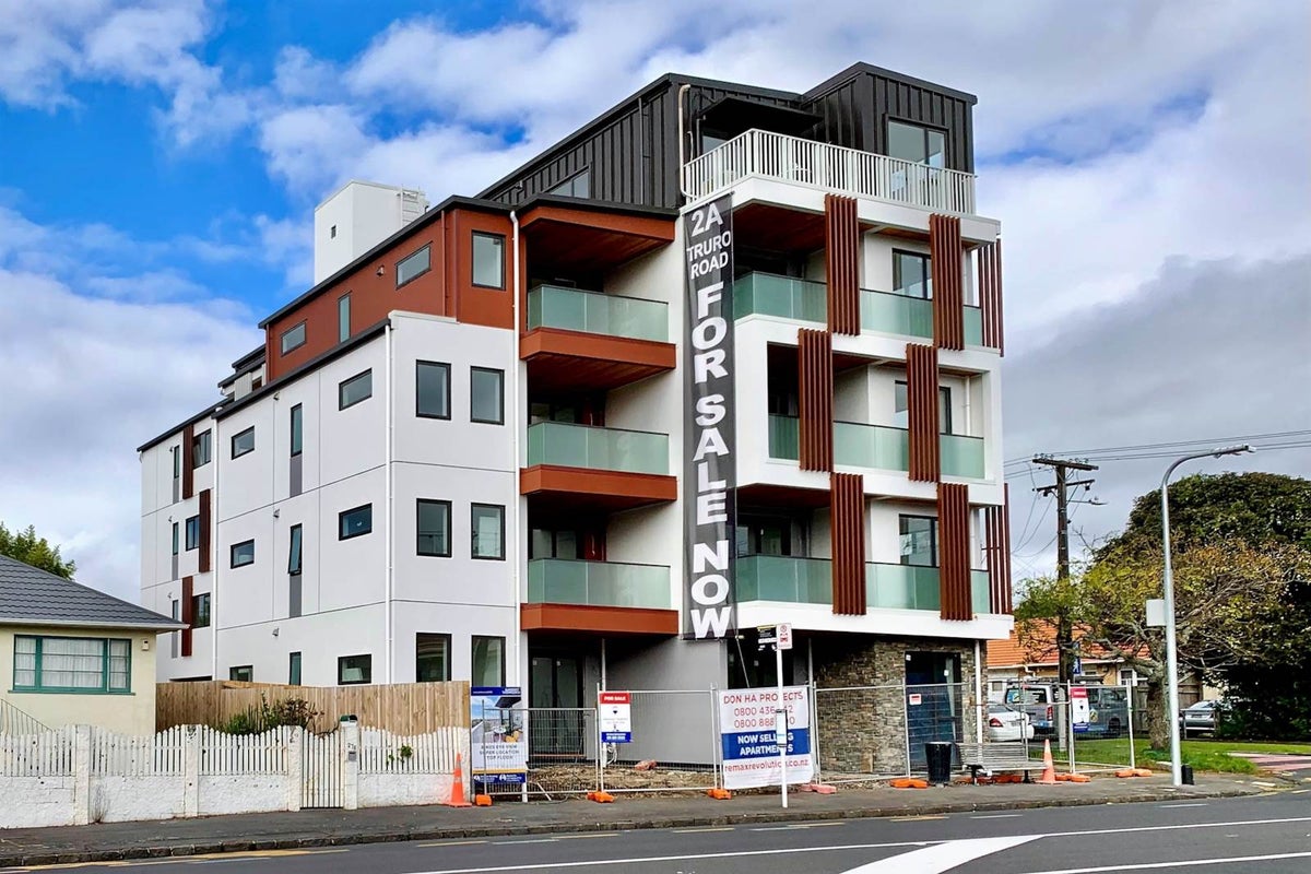 203/2A Truro Road, Sandringham, Auckland - Carousel 1